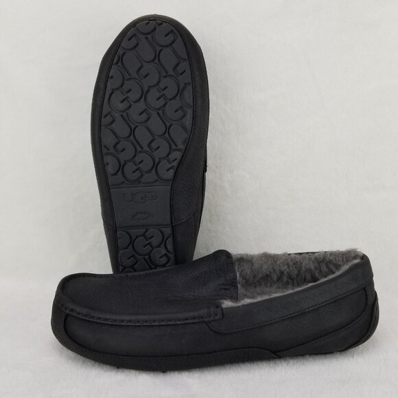 ✅UGG Ascot Black Leather Gray Sheepskin Lined Moc Toe Slippers Men’s 13 Comfort - Picture 2 of 12